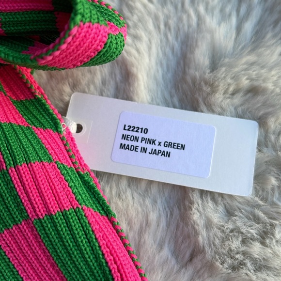 Lastframe Ichimatsu Obi bag in neon pink/green - Picture 3 of 7
